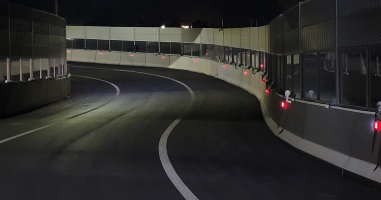 RE_안산휴게소 강릉방향 진출로 터널등 사진 (1)